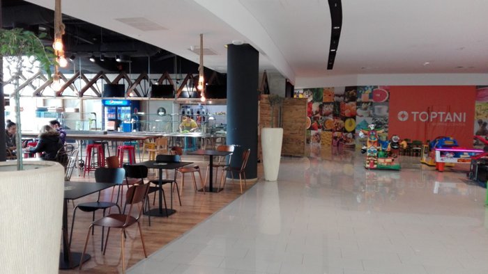 مول توبتاني تيرانا - السياحة في البانيا