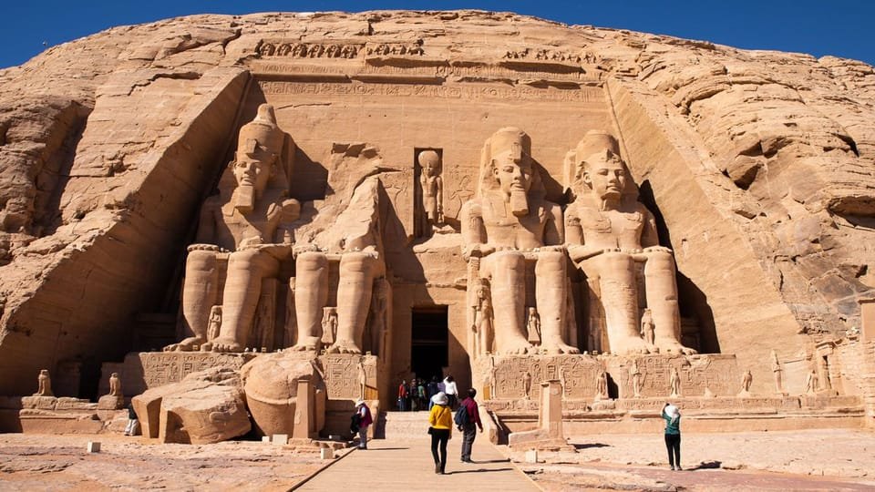 معبد أبو سمبل - السياحة في الأقصر وأسوان