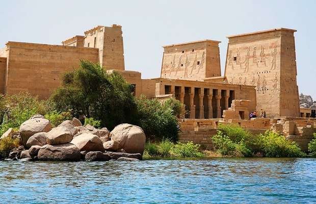 معبد فيلة - الاماكن السياحية في الاقصر واسوان