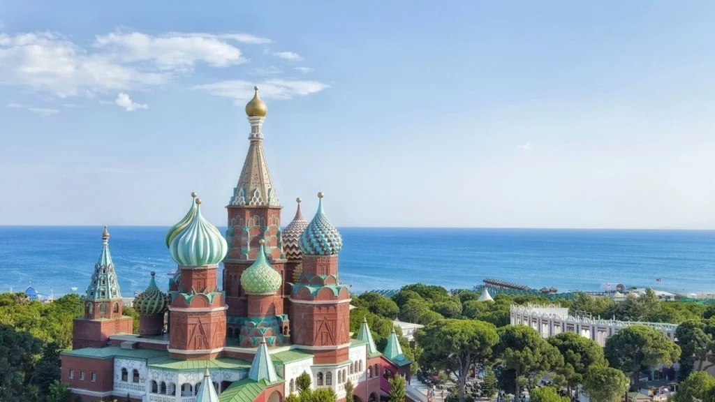 السياحة في انطاليا تركيا المسافرون العرب