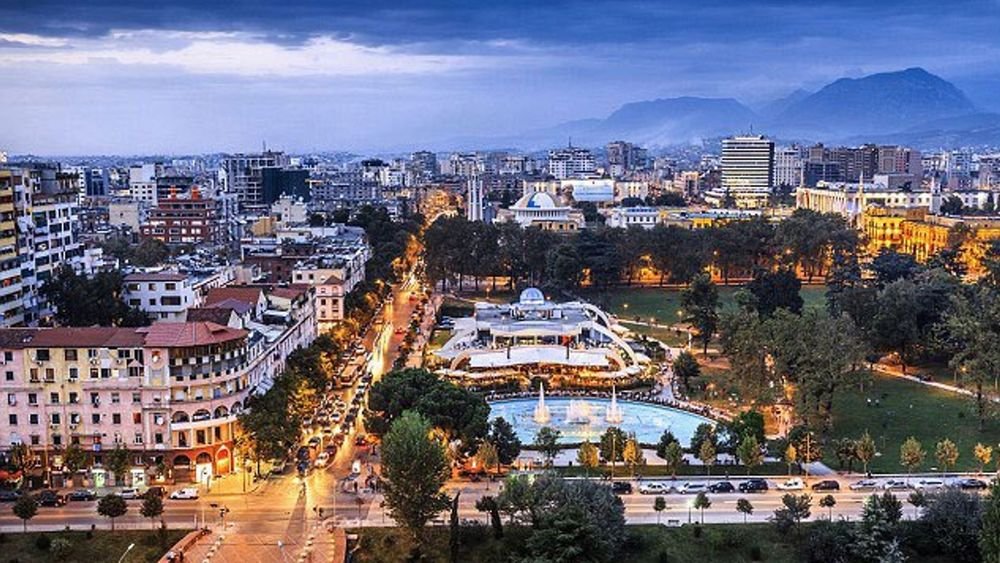 بيلوك تيرانا البانيا - السياحة في تيرانا البانيا